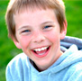 Детям от 12 до 18 лет: профессиональная чистка зубов аппаратом Airflow + реминерализующая терапия со скидкой 40% 